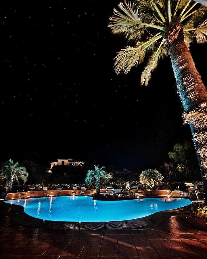 Hotel Corallaro Santa Teresa Gallura Exteriör bild