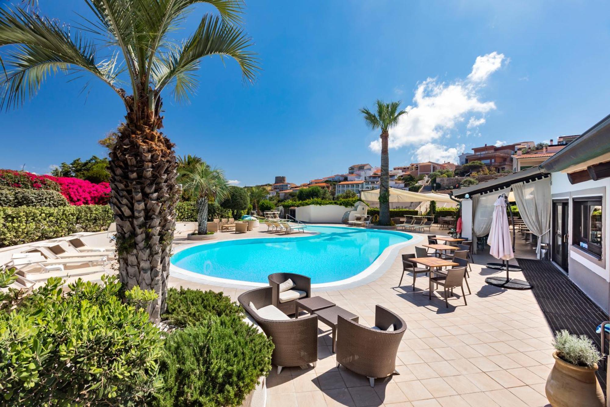 Hotel Corallaro Santa Teresa Gallura Exteriör bild