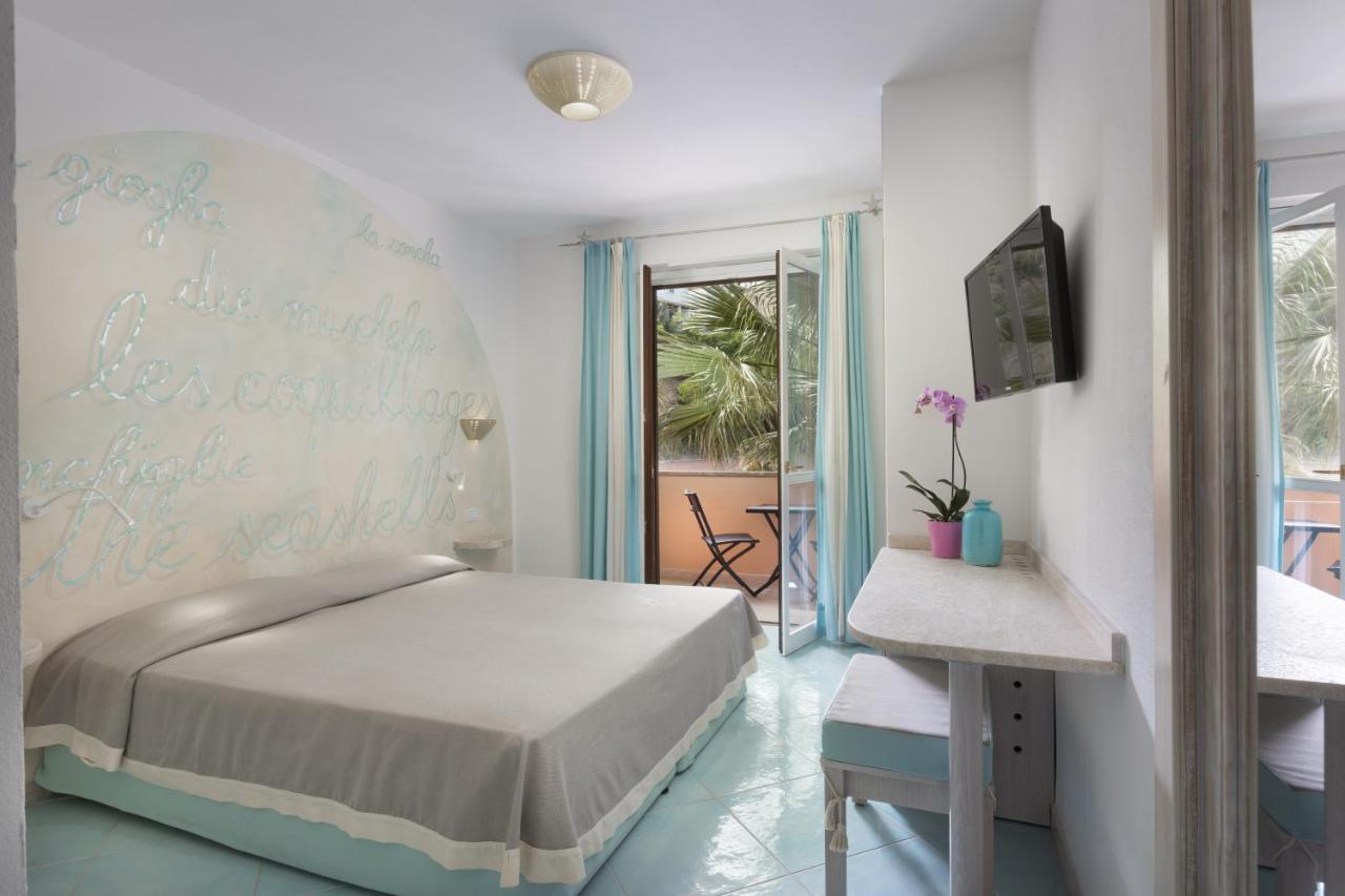 Hotel Corallaro Santa Teresa Gallura Exteriör bild