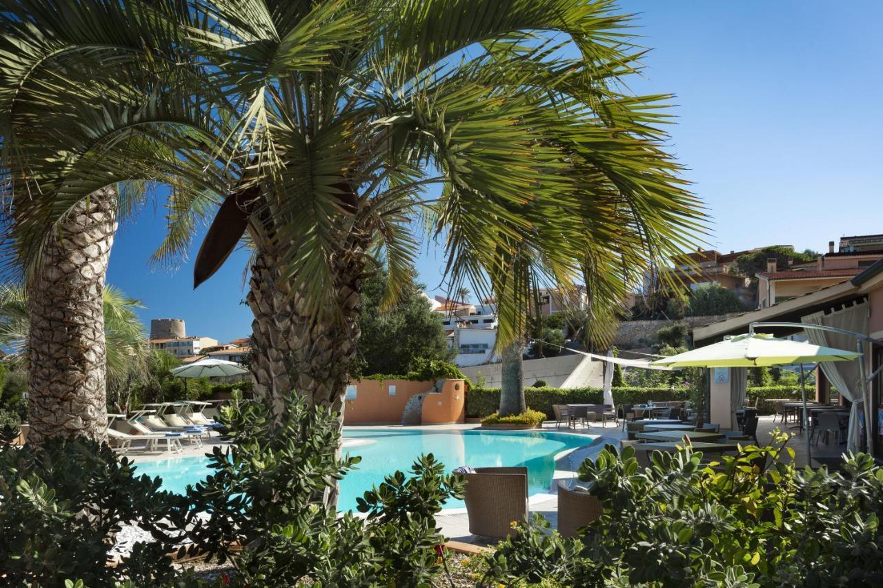 Hotel Corallaro Santa Teresa Gallura Exteriör bild